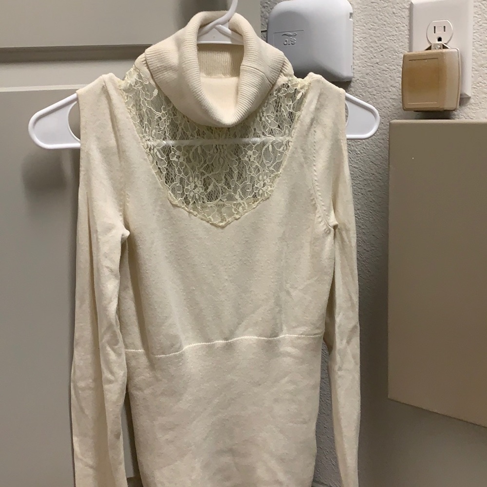 Ivory LS Crotchet Top